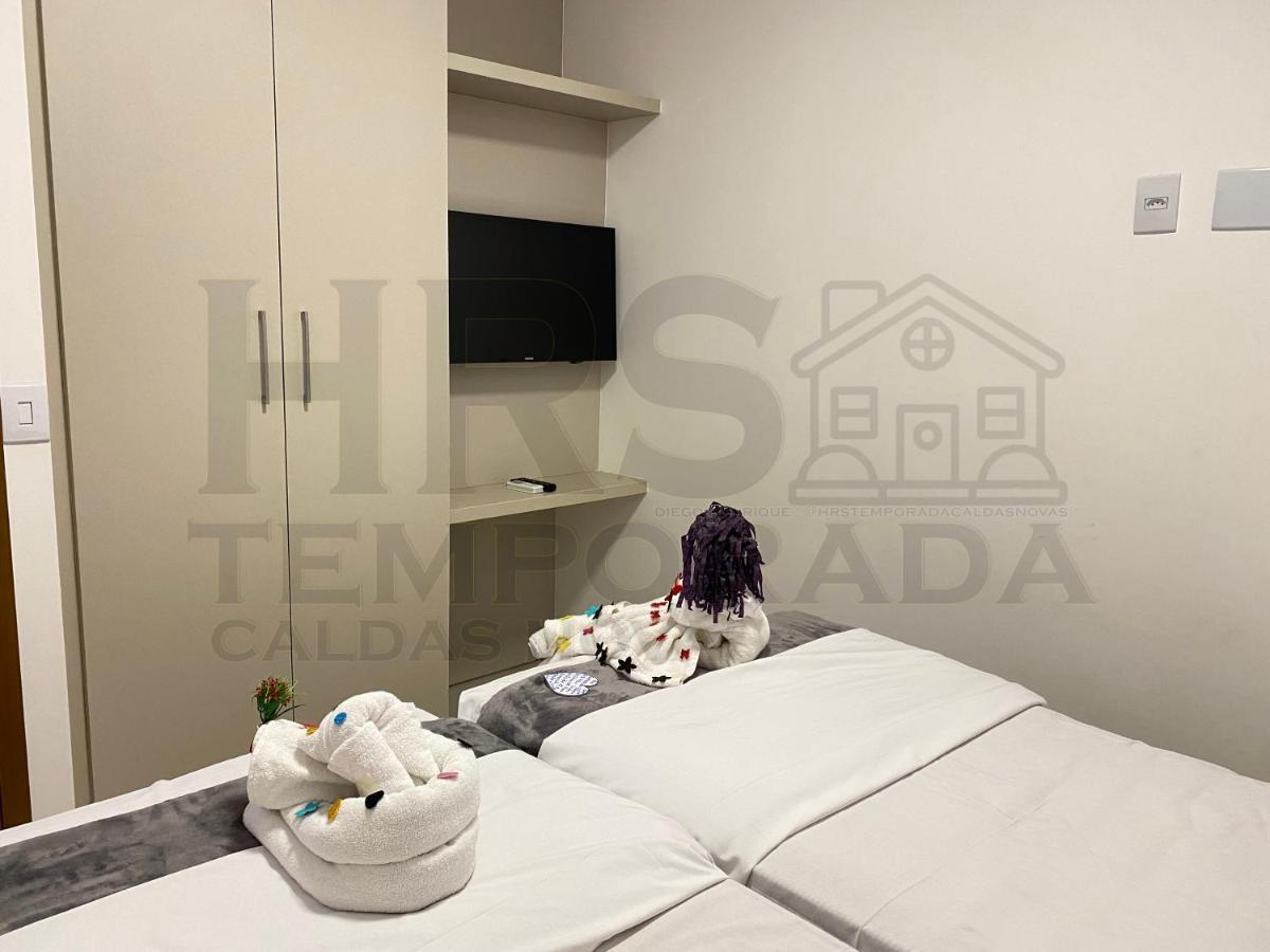 Evian Thermas Hotel: With Thermal Waters & Park Access Caldas Novas